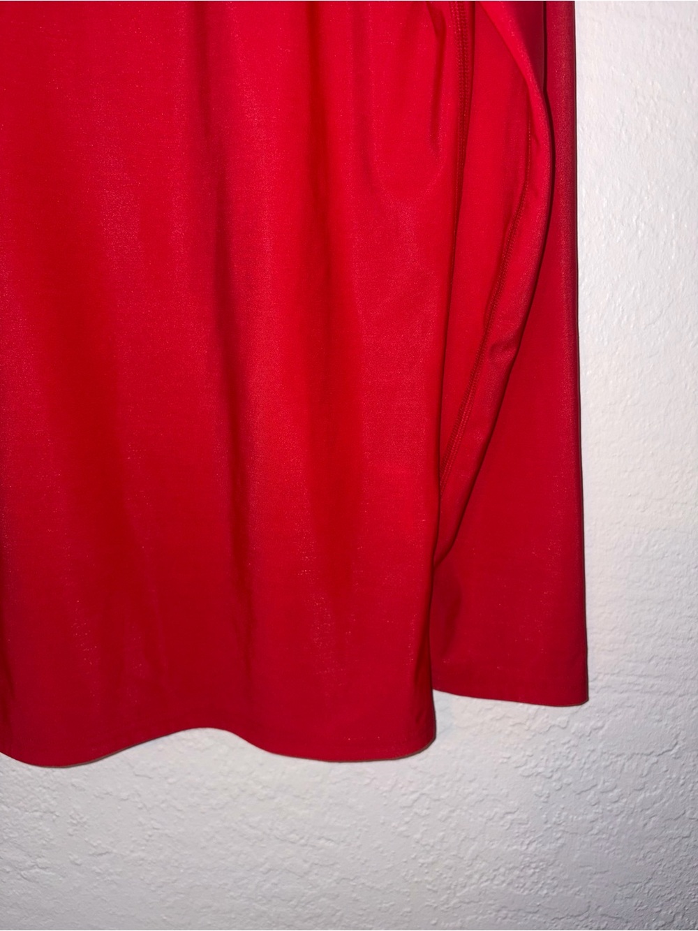 Under Armour Red Long-Sleeve HeatGear Crew - Picture 5 of 10